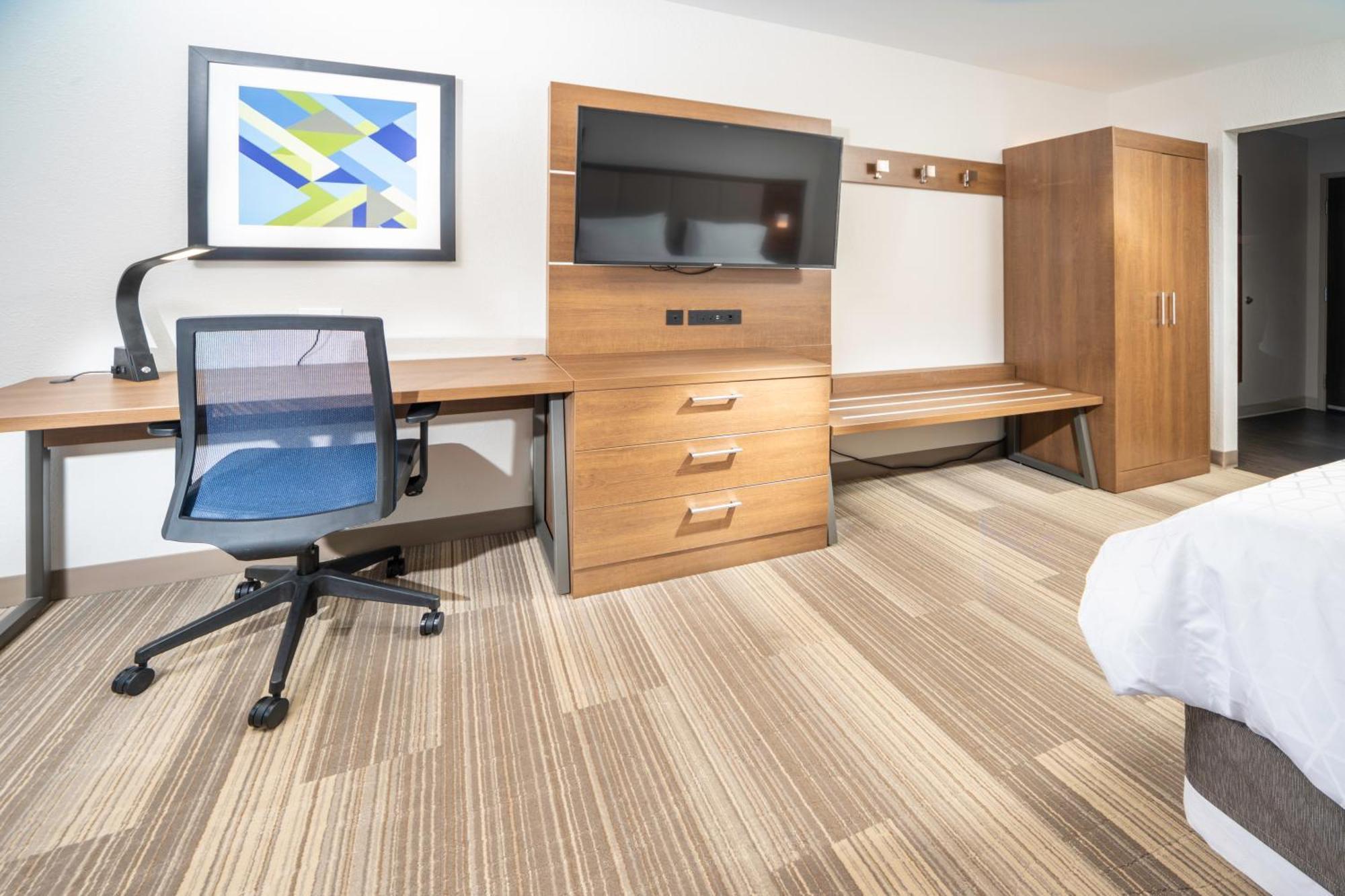 Holiday Inn Express & Suites - Florence - Cincinnati Airport By Ihg Buitenkant foto