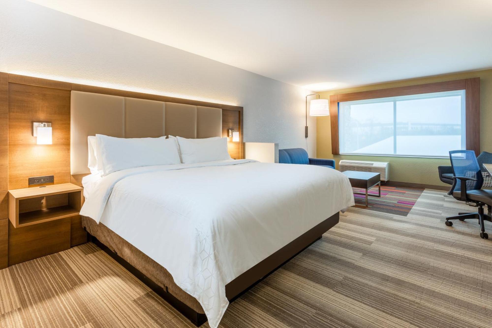 Holiday Inn Express & Suites - Florence - Cincinnati Airport By Ihg Buitenkant foto